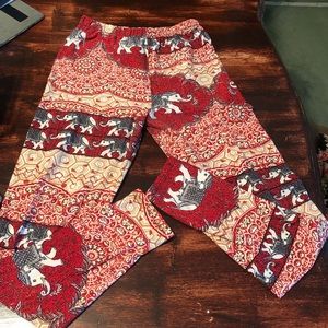 Red elephant tribal leggings os regular